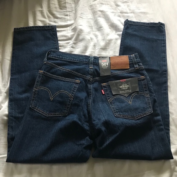 levi's 501 crop shot in the dark